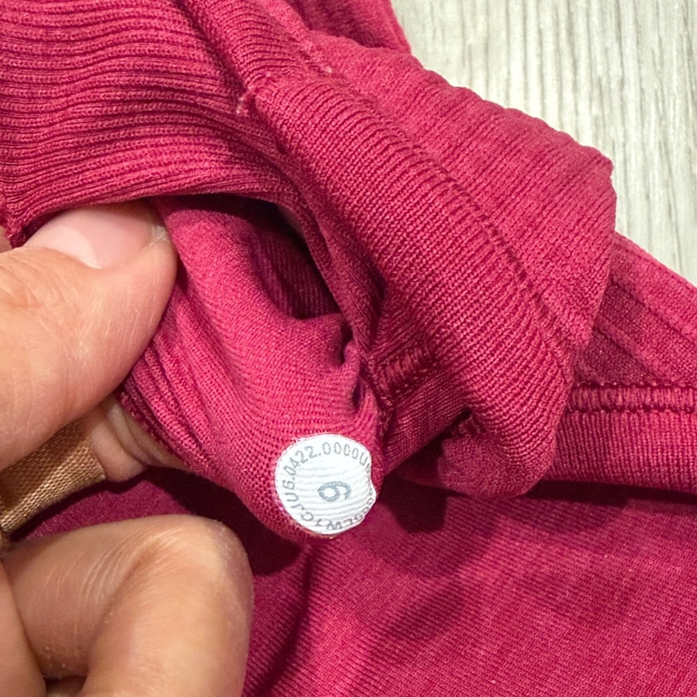 Lululemon Ebb to street cropped racer  tank - Picture 4 of 4